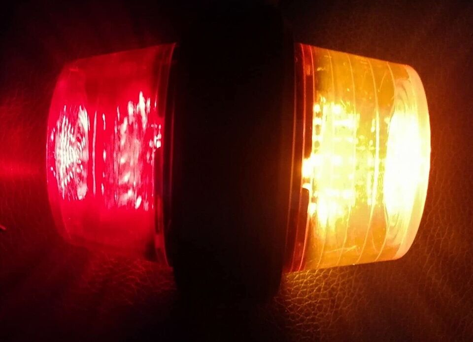 2 x Led Sidemarkeringslys Markeringslys Lampe Lastebil Tilhenger Gul Hvit 12V