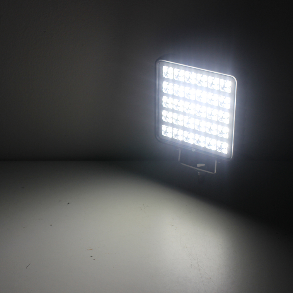 30 LED Feu Lampe de travail 12-30V 30W Carre Flood/Spot Beam