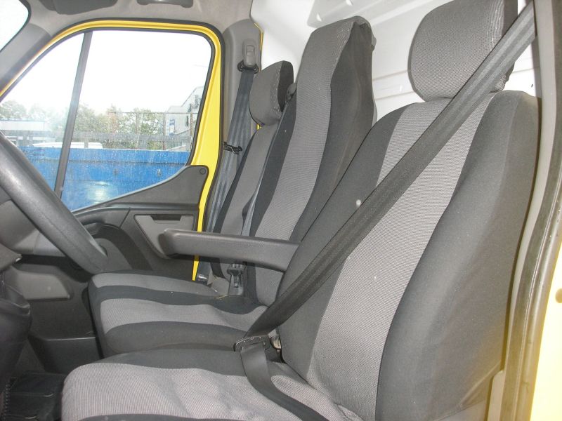 2+1 Sitzbezüge für RENAULT MASTER 2009-2016 Van Schwarz Grau Textil