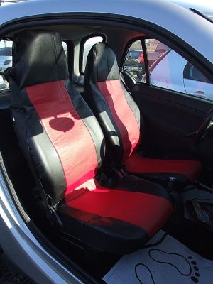 2 x Smart ForTwo Sitzbezüge Schonbezüge Schutz PKW Schwarz Rot Leder 